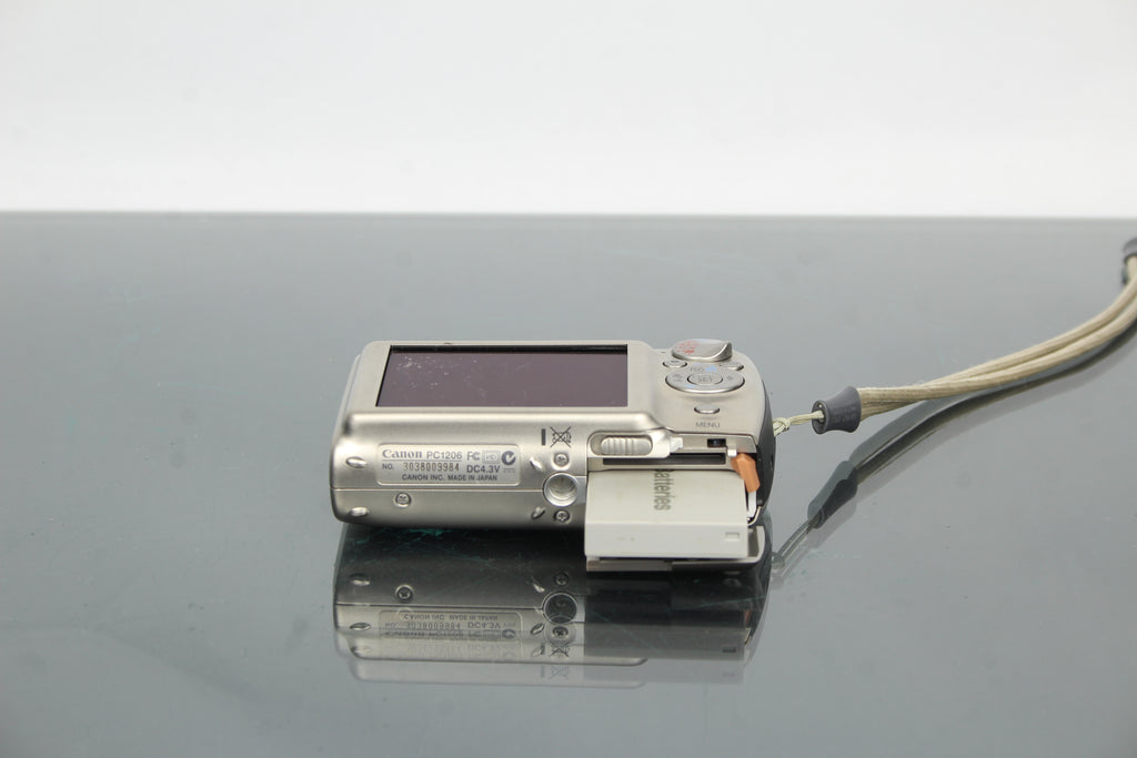 Canon Digital IXUS 900TI