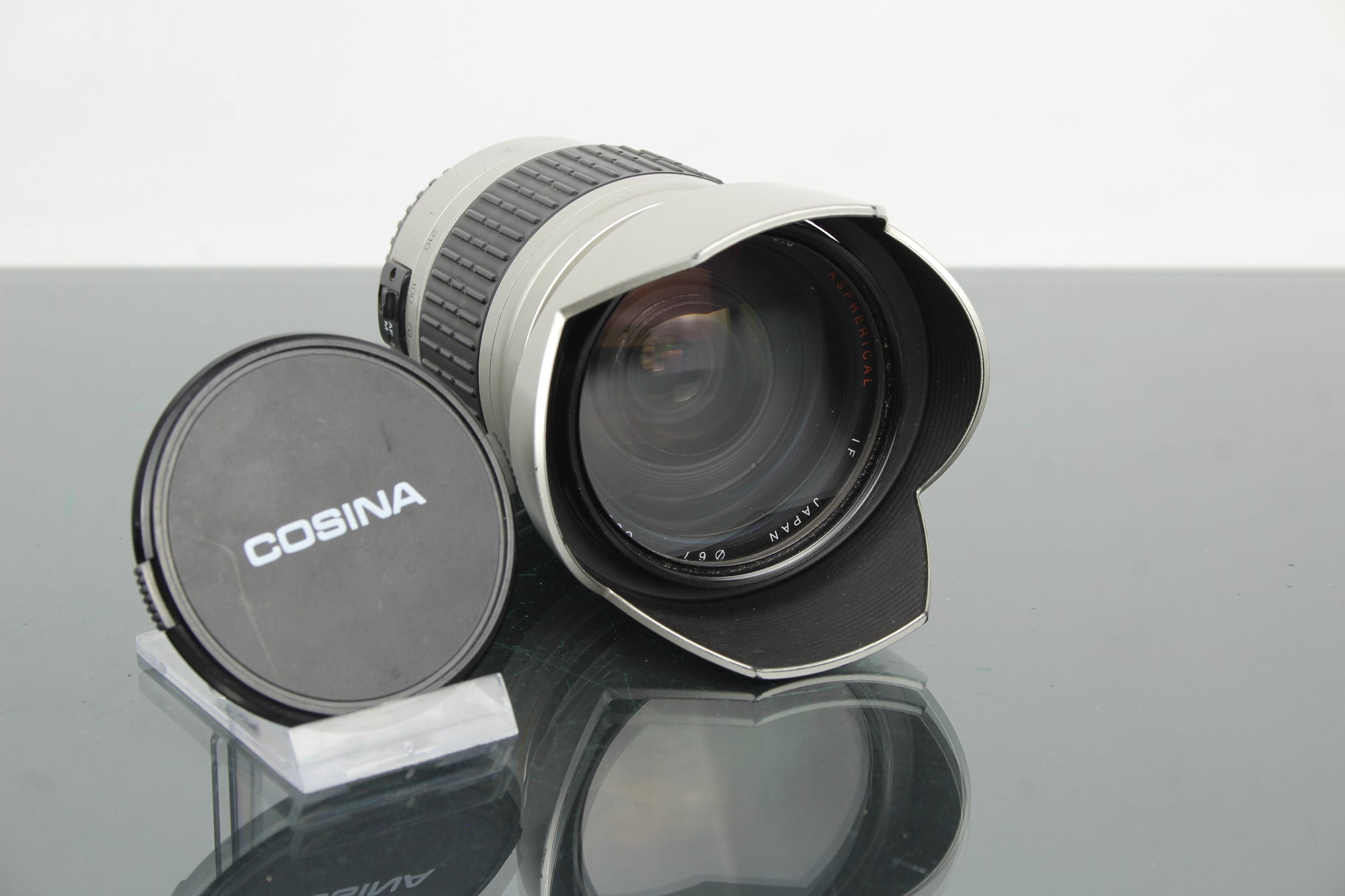 Cosina 28-210mm MC 1:4.2-6.5 Canon EF Mount