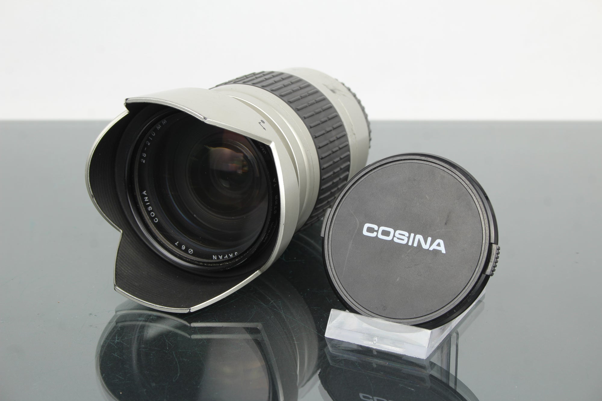 Cosina 28-210mm MC 1:4.2-6.5 Canon EF Mount