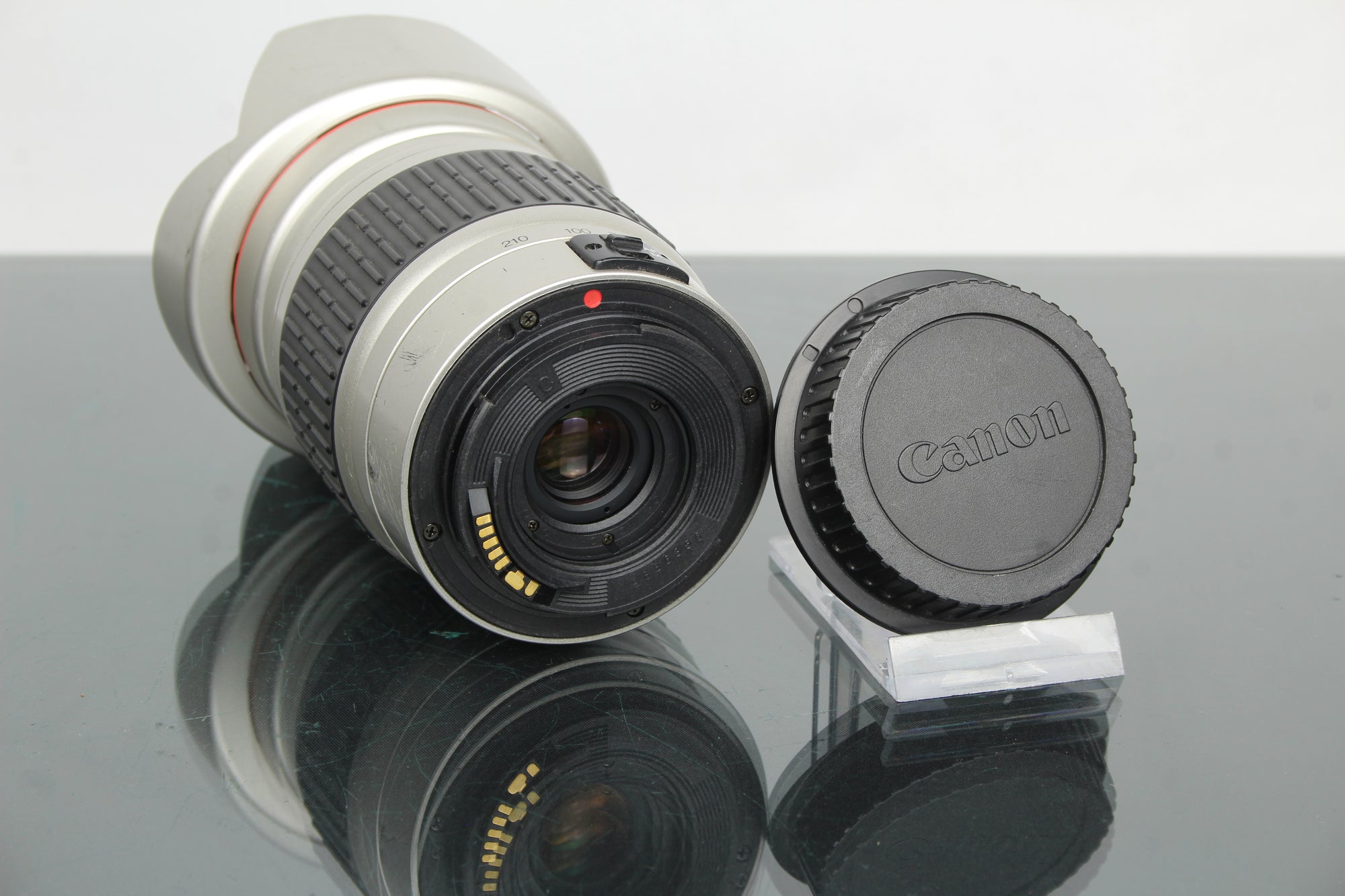 Cosina 28-210mm MC 1:4.2-6.5 Canon EF Mount