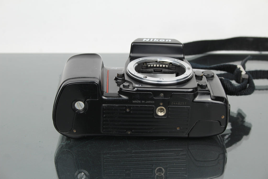 Nikon F-801