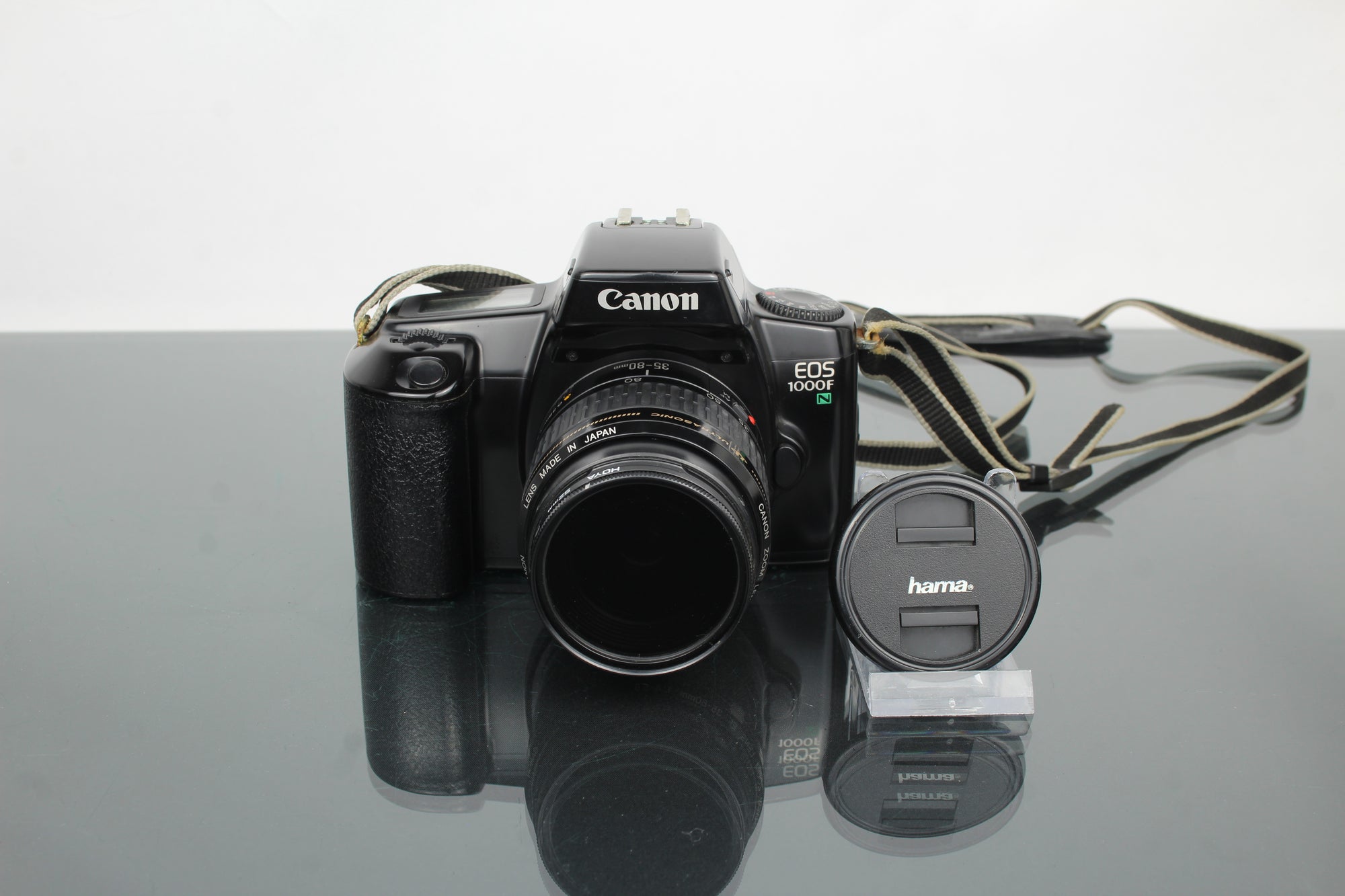 Canon EOS 1000f + 35-80mm 1:4-5.6 lens