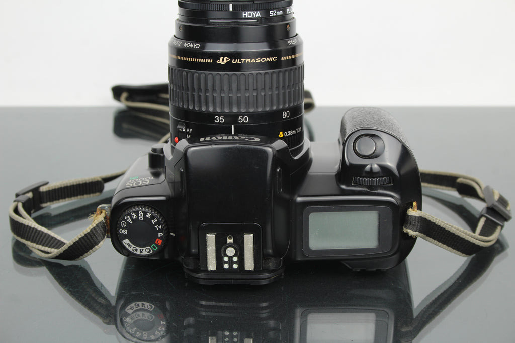 Canon EOS 1000f + 35-80mm 1:4-5.6 lens