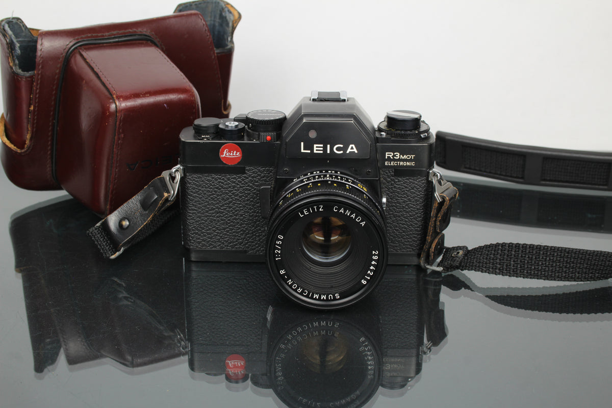 Leica R3 Mot electronic + 50mm f/2 Summicron-R lens