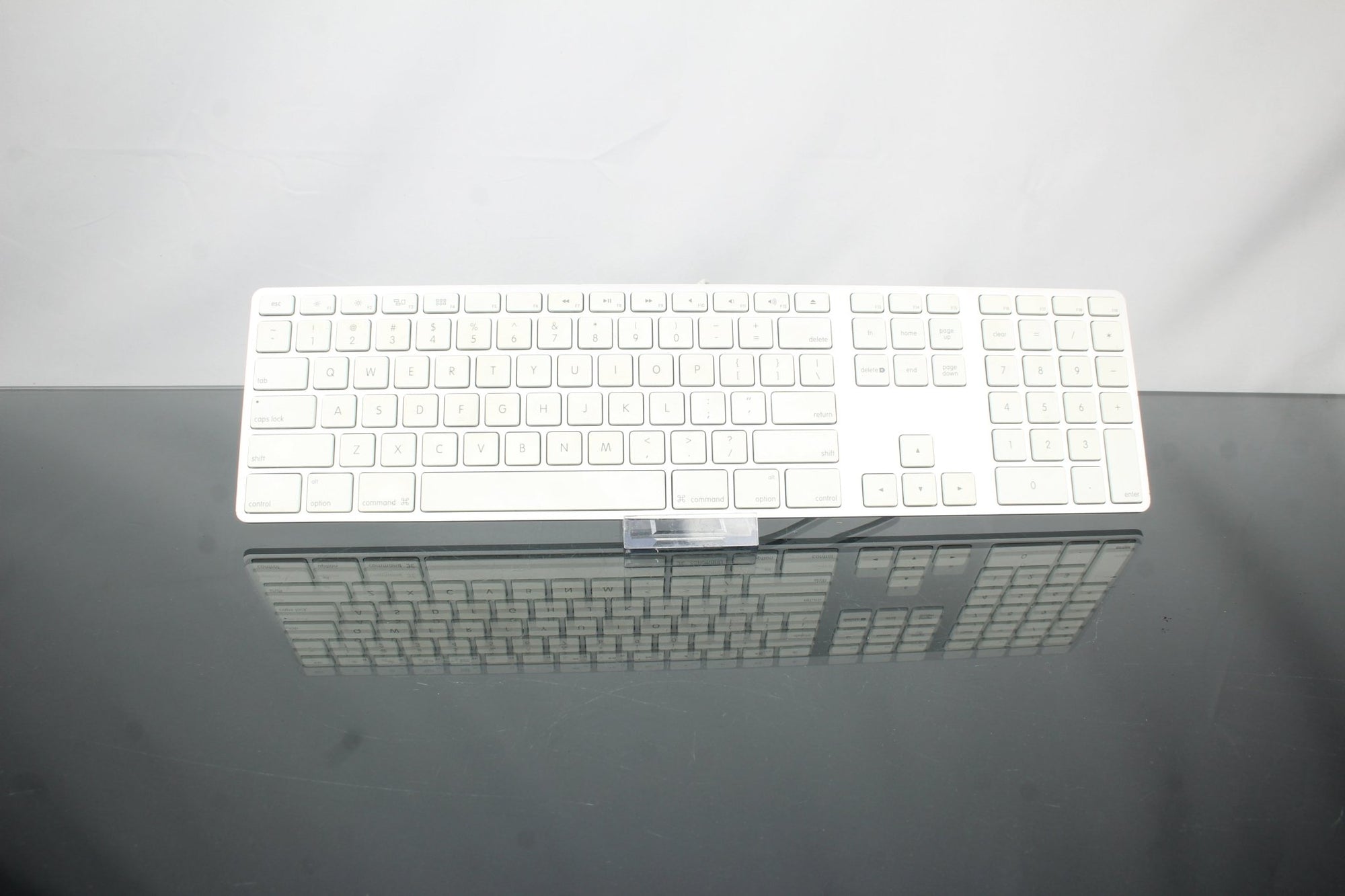Apple A1243 - Dutch|Thrift