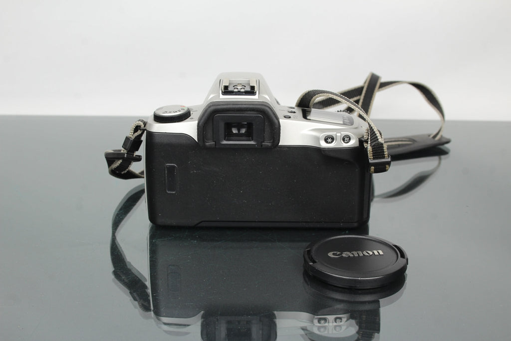 Canon EOS 500N + 80 - 90mm Canon lens - Dutch|Thrift