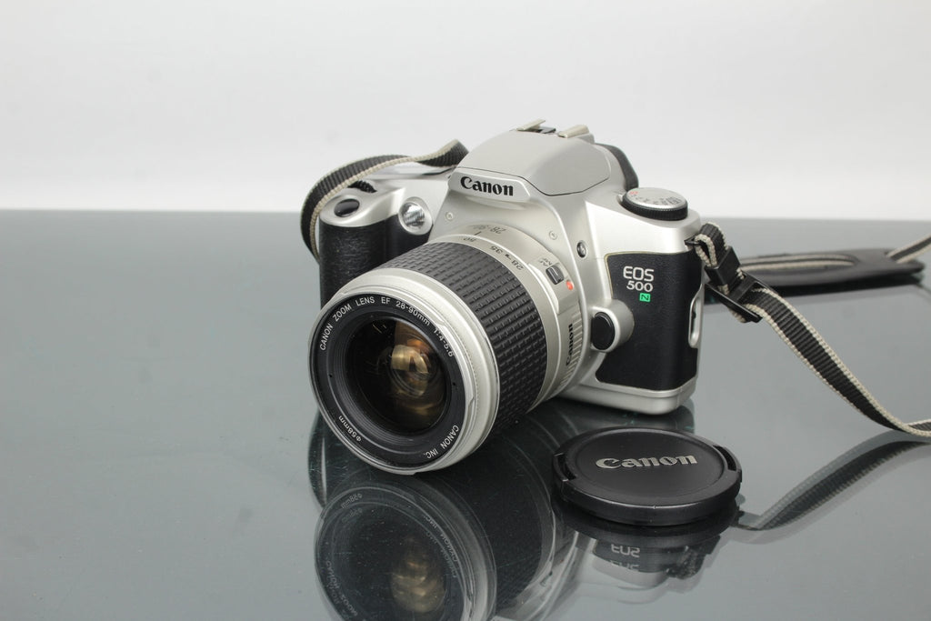 Canon EOS 500N + 80 - 90mm Canon lens - Dutch|Thrift