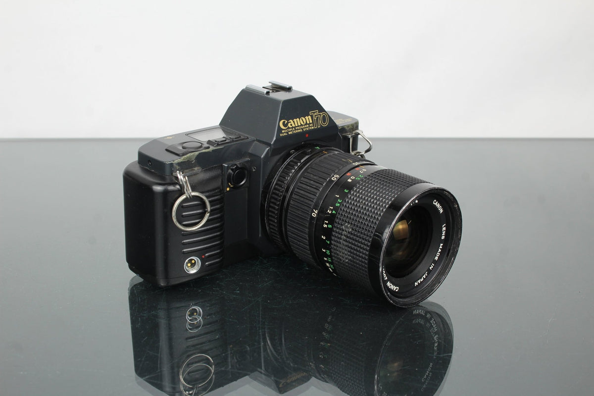 Canon T70 + Canon 35 - 70mm 1:4 - Dutch|Thrift