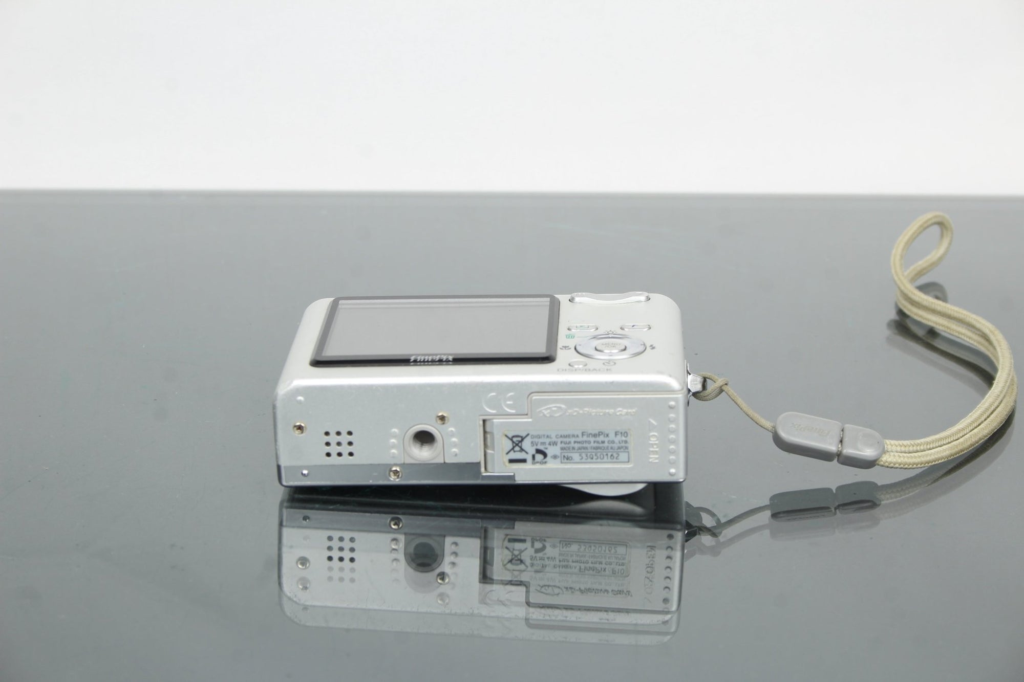 Fujifilm Finepix F10 - Dutch|Thrift