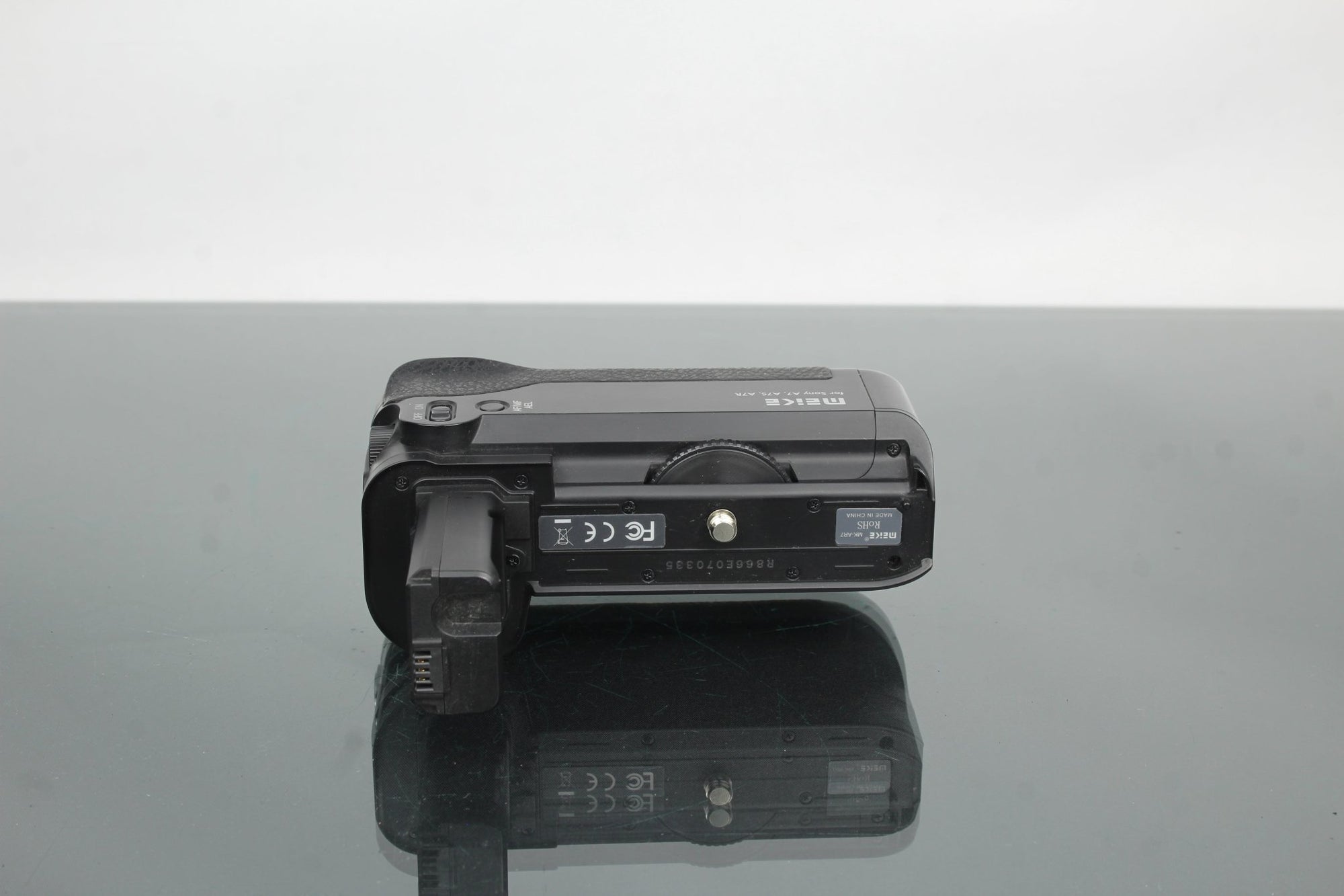 Meike Battery Grip For Sony A7, A7S, A7R - Dutch|Thrift