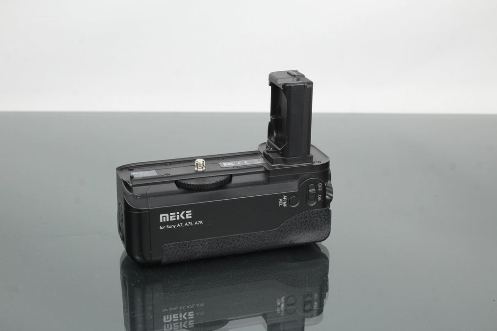 Meike Battery Grip For Sony A7, A7S, A7R - Dutch|Thrift