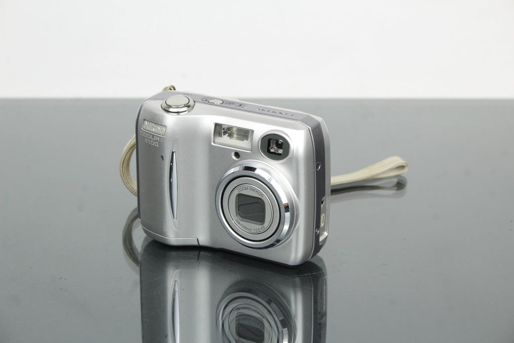 Nikon Coolpix 4100 - Dutch|Thrift