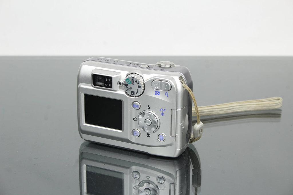 Nikon Coolpix 4100 - Dutch|Thrift