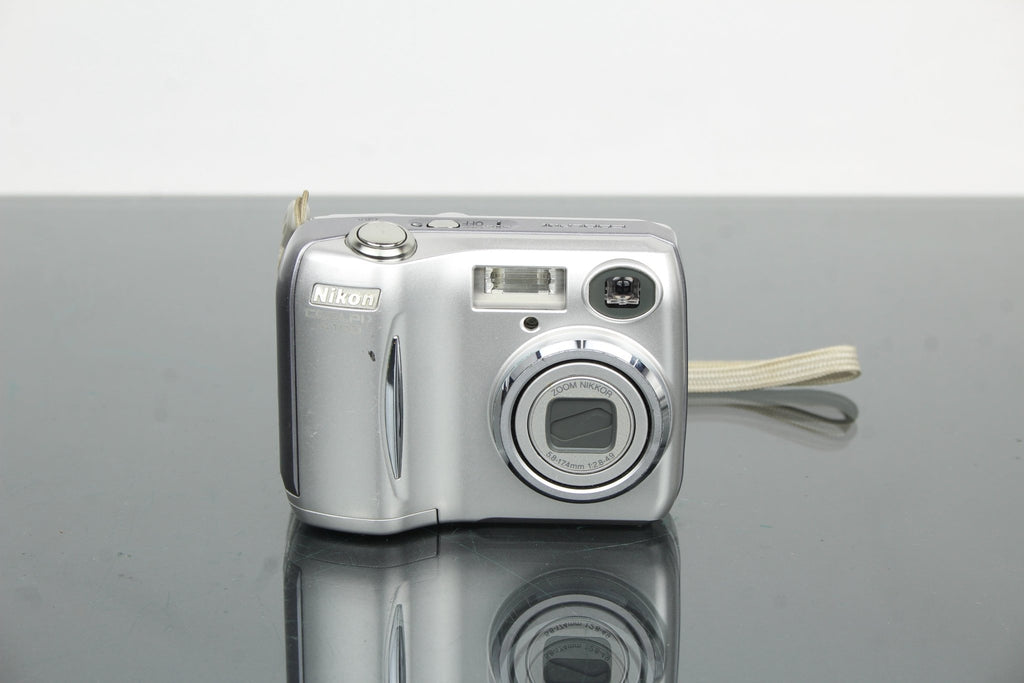 Nikon Coolpix 4100 - Dutch|Thrift