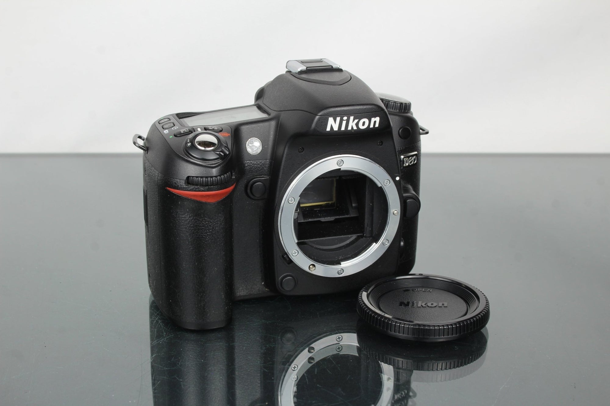 Nikon D80 - Dutch|Thrift