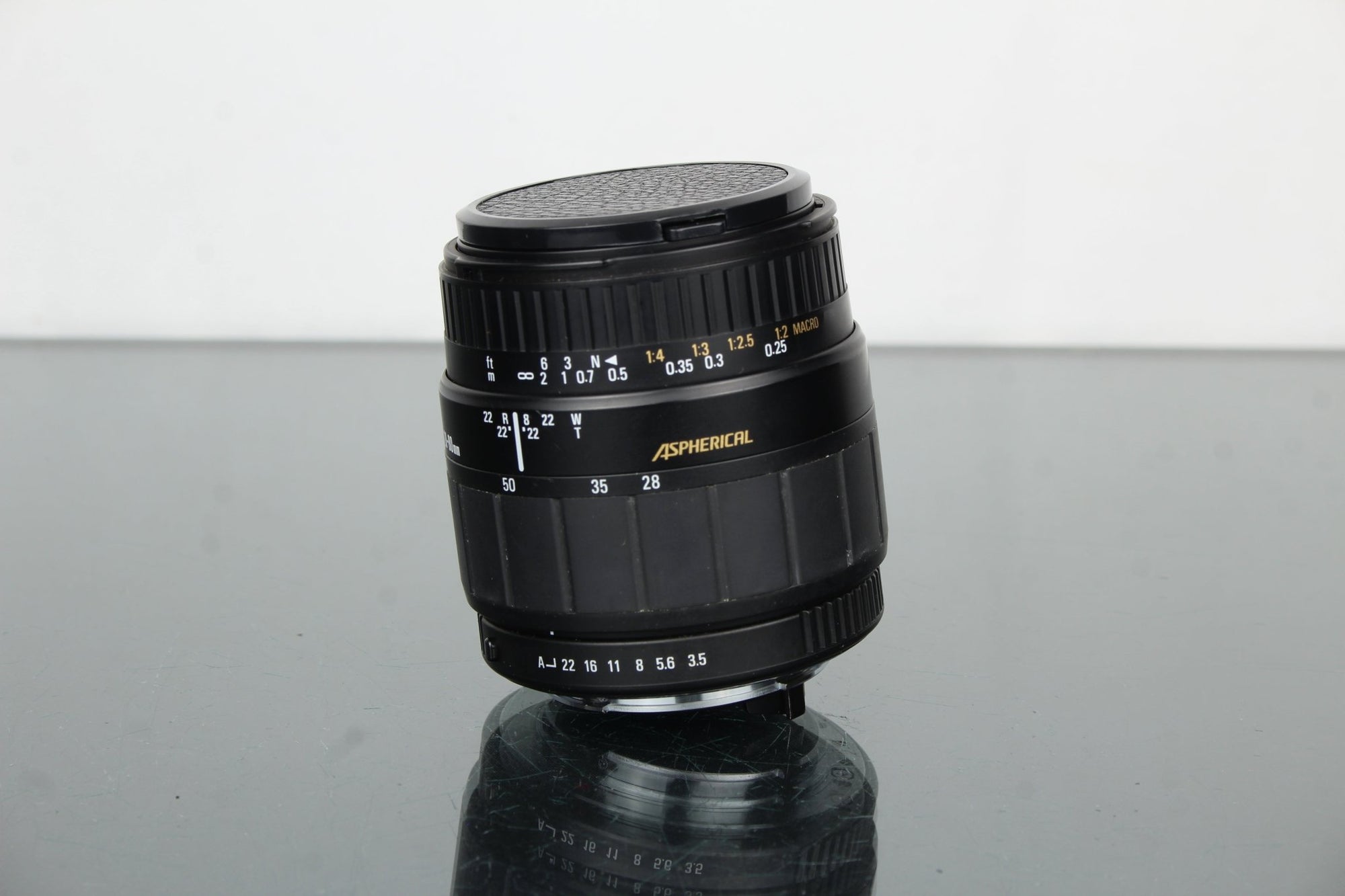 Sigma Zoom Macro 28 - 80mm 1:3.5 - 5.6 PK Mount - Dutch|Thrift
