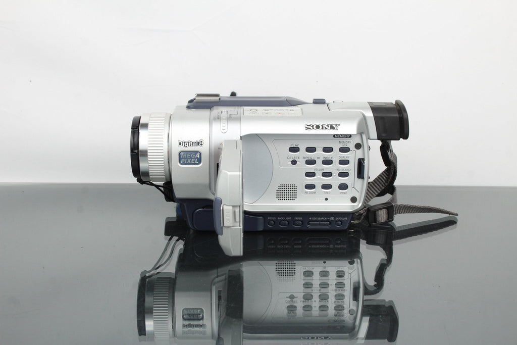Sony Digital camera DCR - TRV740E PAL Hi8 - Dutch|Thrift
