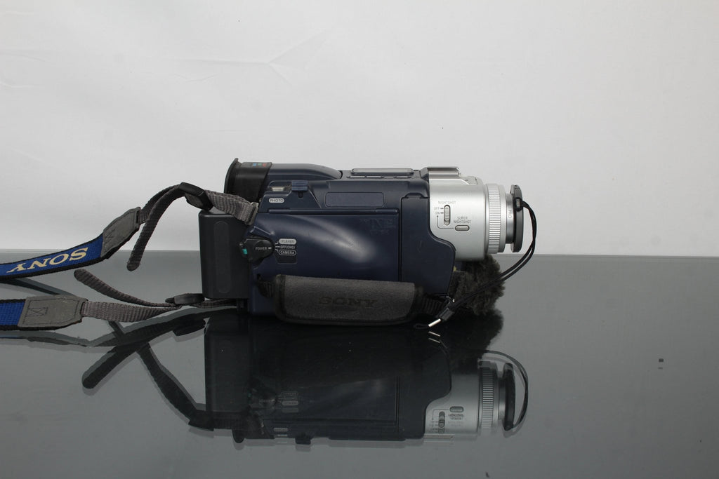 Sony Digital Video Camera DCR - TRV15E MiniDV - Dutch|Thrift