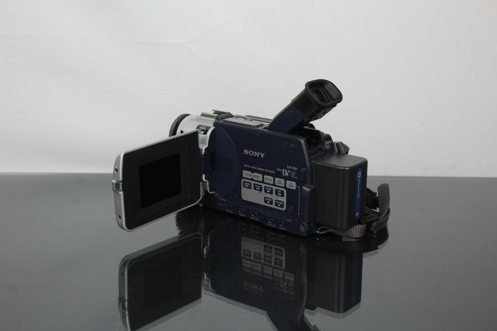 Sony Digital Video Camera DCR - TRV15E MiniDV - Dutch|Thrift