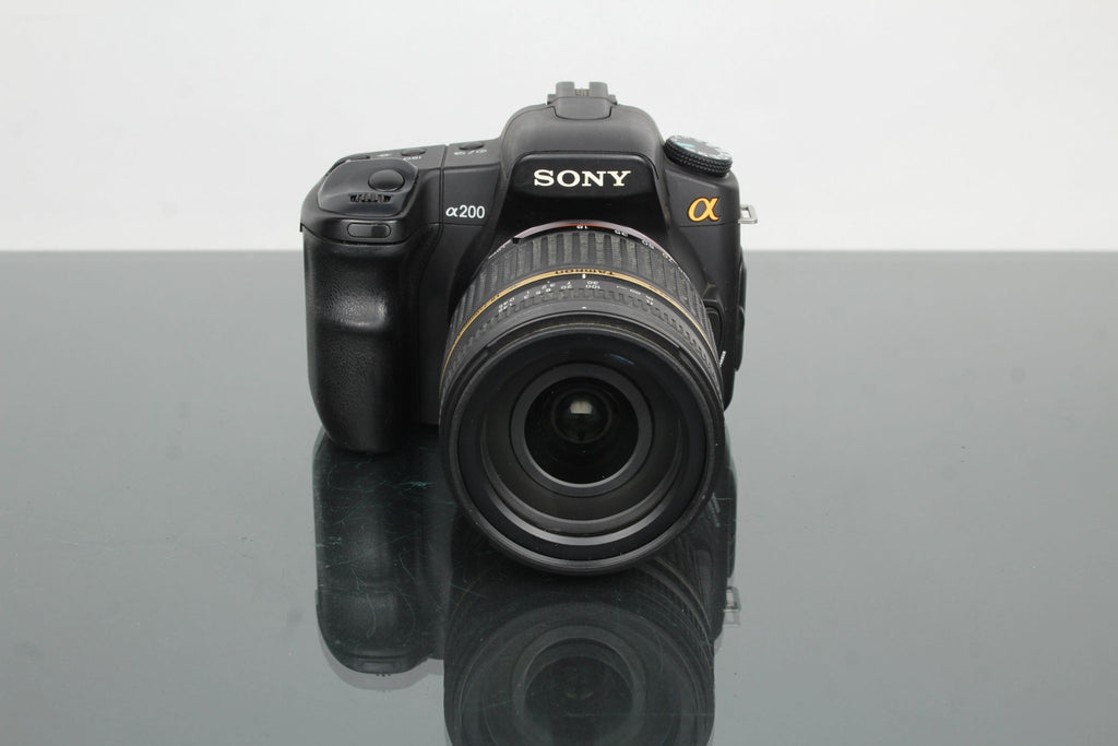 Sony DSLR - A200 + 18 - 250mm 1:3.5 - 6.3 Sony A - mount lens - Dutch|Thrift