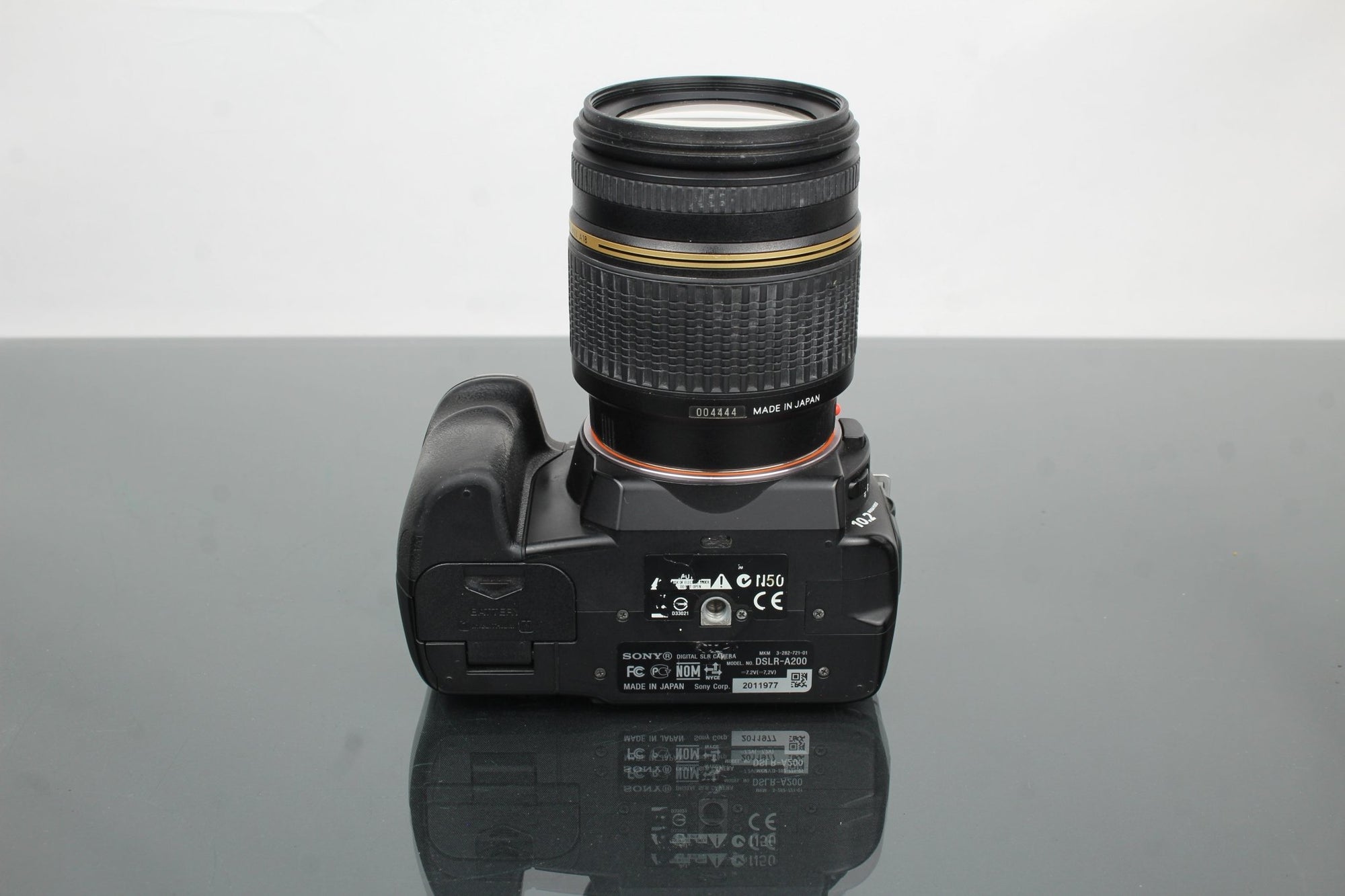 Sony DSLR - A200 + 18 - 250mm 1:3.5 - 6.3 Sony A - mount lens - Dutch|Thrift