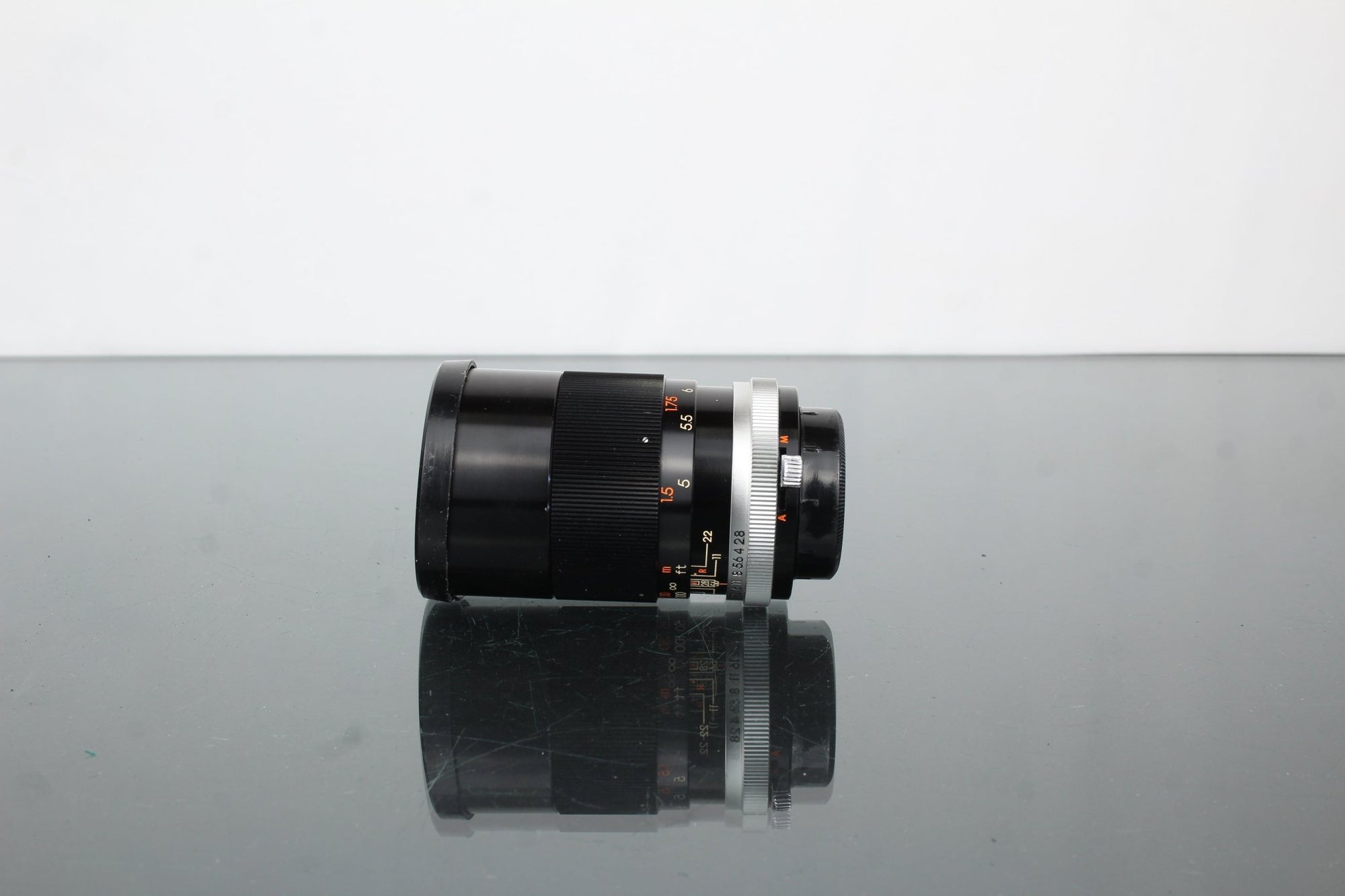 Tamron 1:2.8 135mm Lens - M42 Mount - Dutch|Thrift
