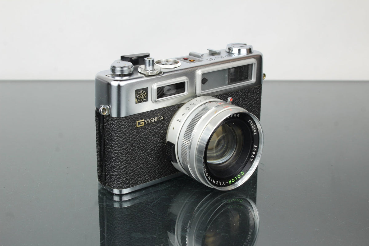 Yashica Electro 35 GS - Dutch|Thrift