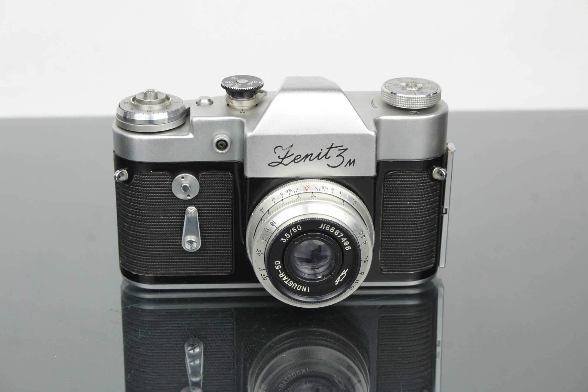 Zenit 3M + Industar - 50 50mm f/3.5 M42 lens - Dutch|Thrift