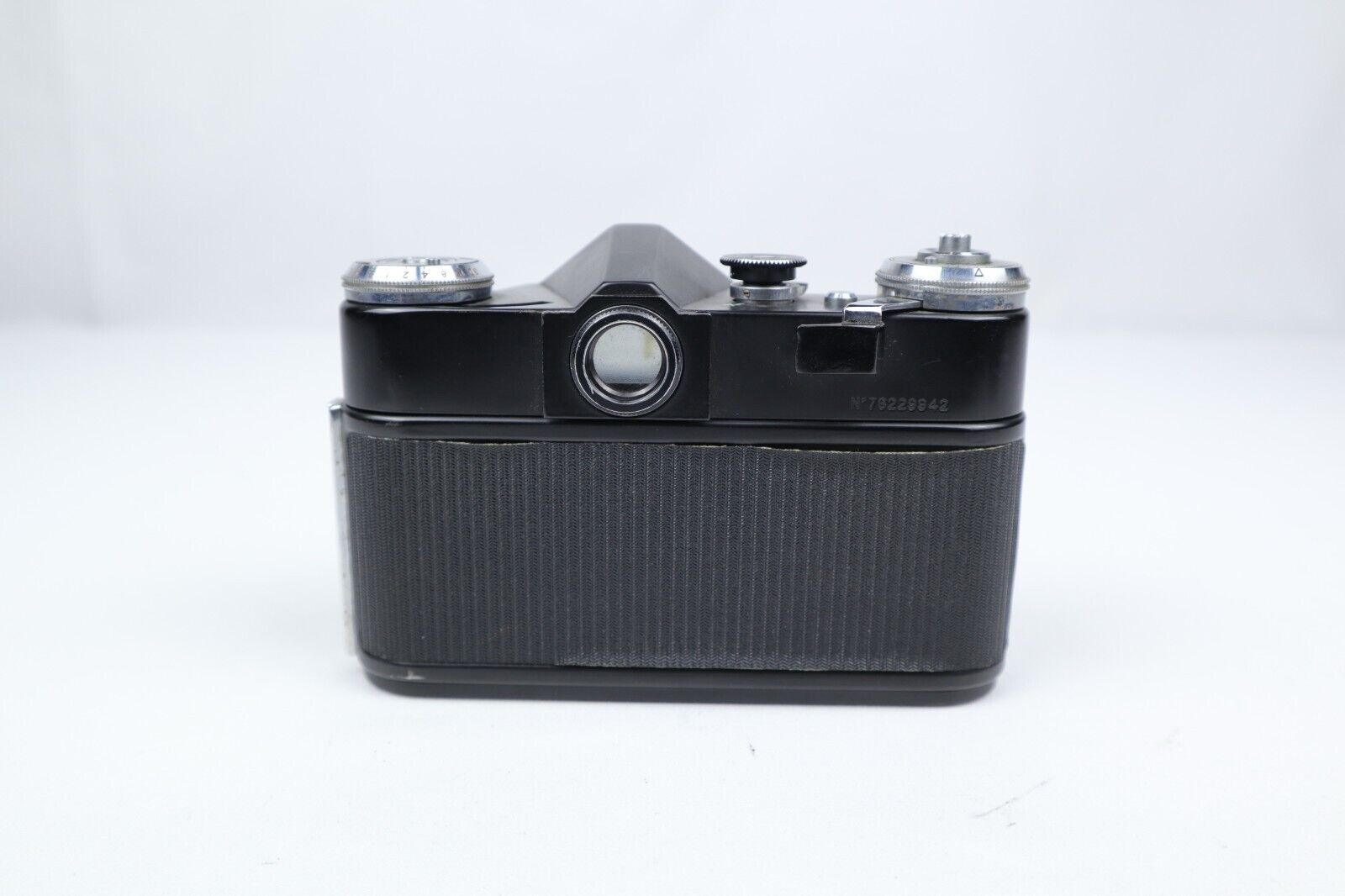 Zenit E | 35mm SLR Film Camera | Body Only - Dutch|Thrift
