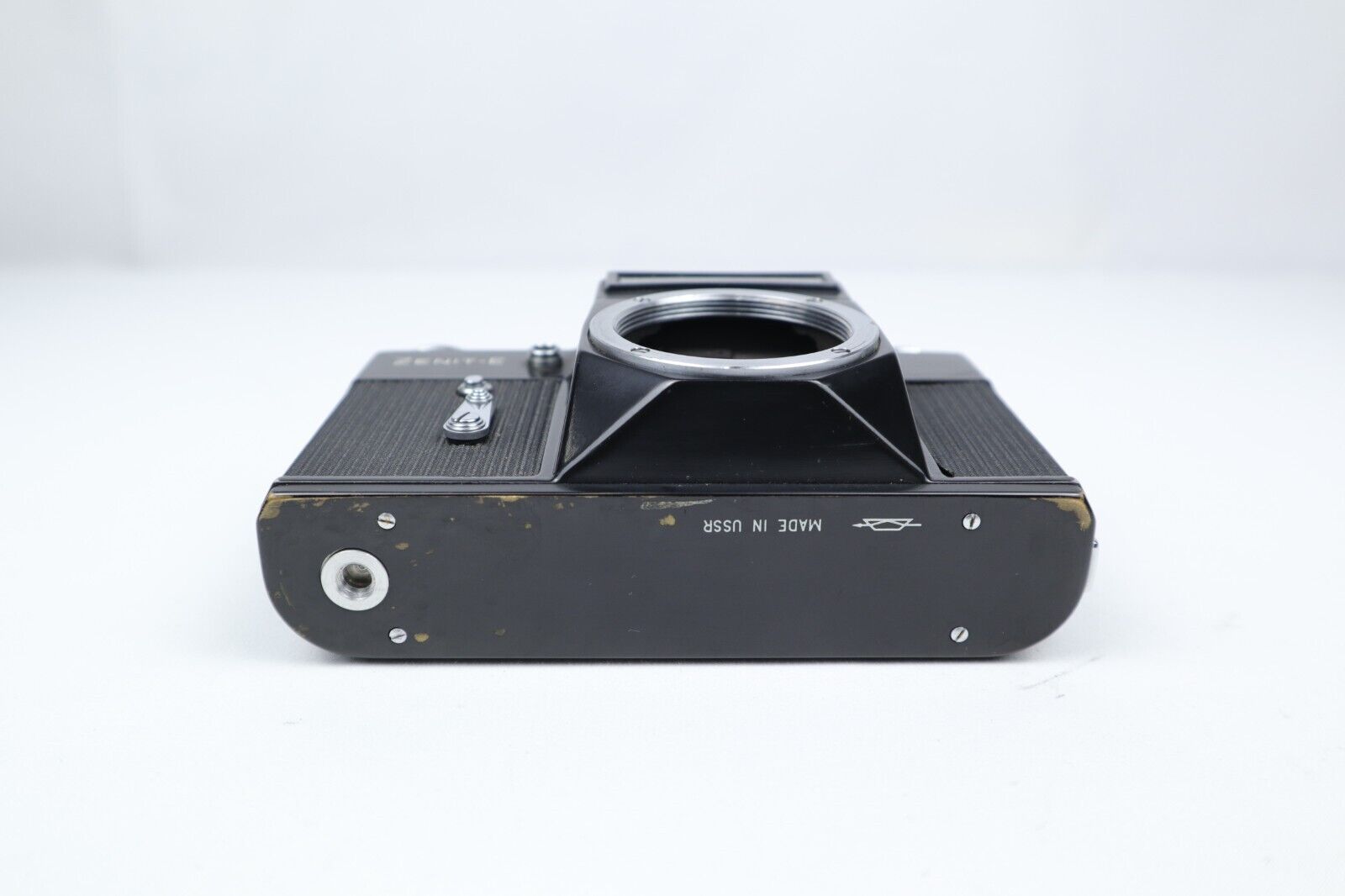 Zenit E | 35mm SLR Film Camera | Body Only - Dutch|Thrift